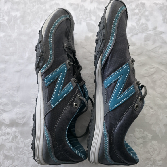 New Balance Gray and Teal Sneakers - Picture 2 of 5